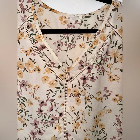 Sienna Sky Floral Boxy Blouse - Picture 4 of 10